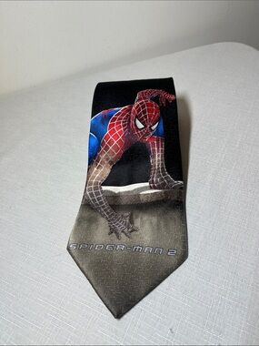 Spider-Man 2 Marvel Movie Tie - vintage 2004
Graphic
100% silk